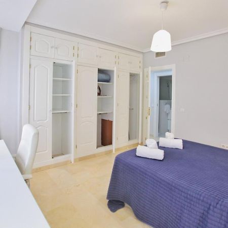 Albeniz Apartment กอร์โดบา ภายนอก รูปภาพ