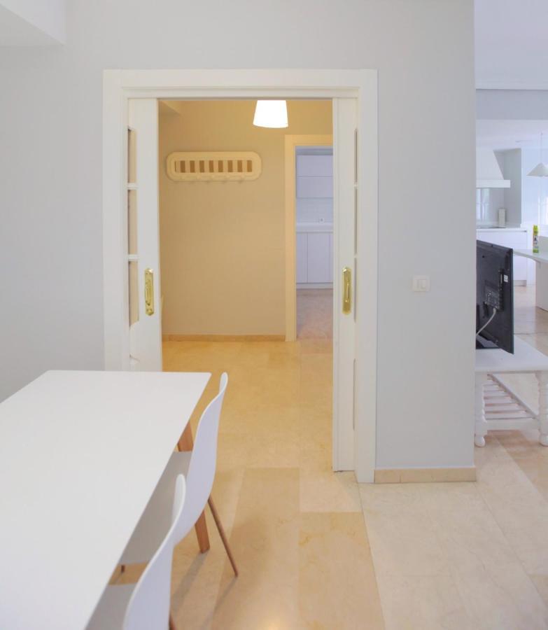 Albeniz Apartment กอร์โดบา ภายนอก รูปภาพ